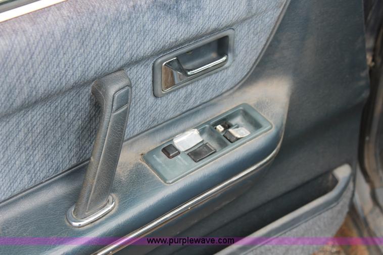 image for item E3415 1989 Mazda 626