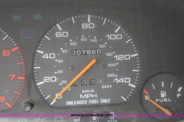 image for item E3415 1989 Mazda 626