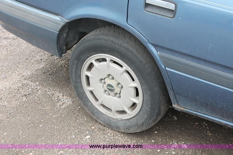 image for item E3415 1989 Mazda 626