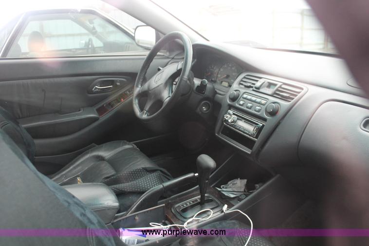 image for item E3416 1999 Honda Accord EX