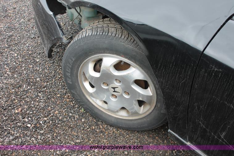 image for item E3416 1999 Honda Accord EX