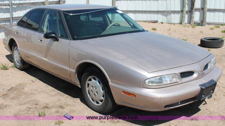 image for item H3609 1999 Oldsmobile Eighty Eight LS