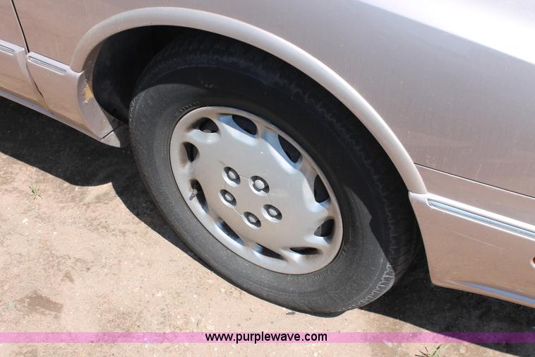 image for item H3609 1999 Oldsmobile Eighty Eight LS