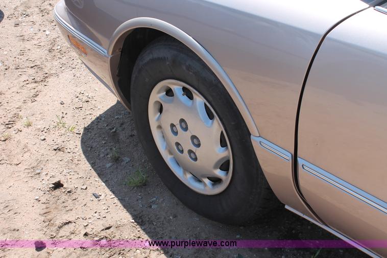 image for item H3609 1999 Oldsmobile Eighty Eight LS