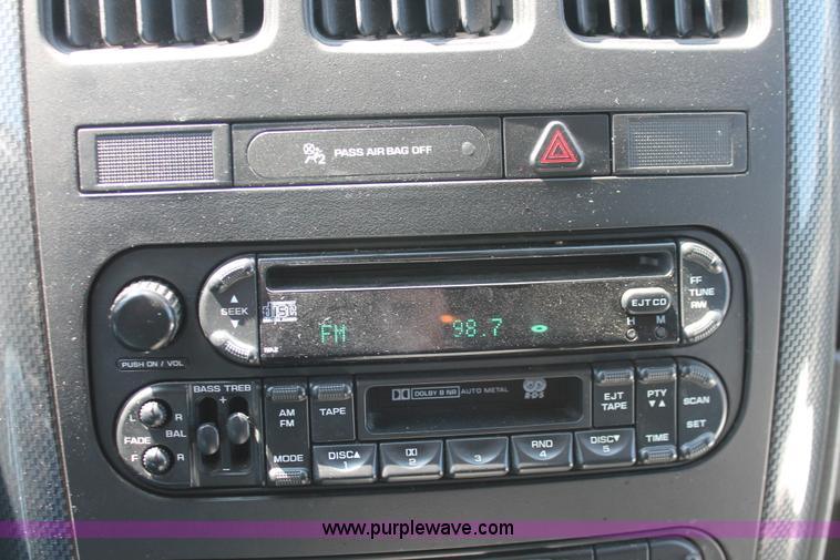 image for item H3612 2006 Dodge Caravan SXT minivan