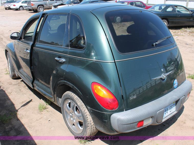 image for item H3615 2001 Chrysler PT Cruiser