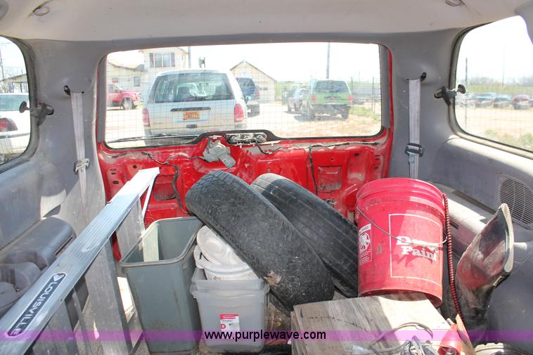 image for item H3617 1996 Dodge Caravan minivan