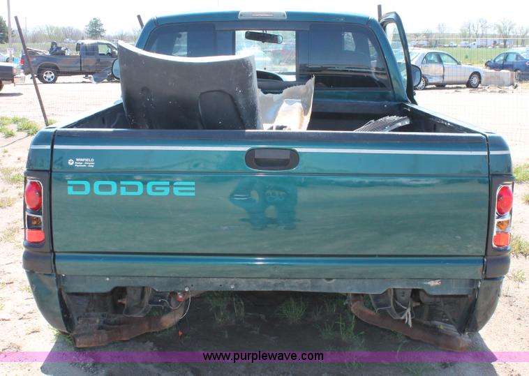 image for item H3618 1998 Dodge Ram 1500 Sport pickup truck