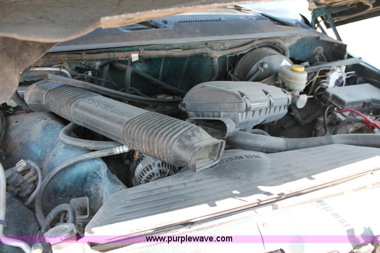 image for item H3618 1998 Dodge Ram 1500 Sport pickup truck