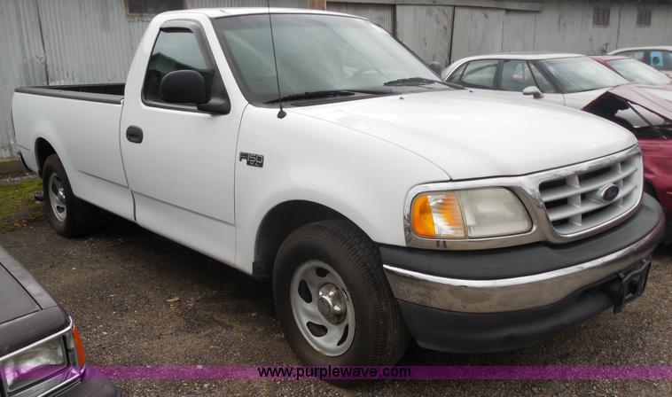 image for item H3624 1999 Ford F150 XL pickup truck