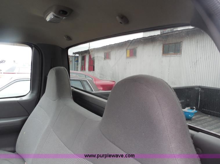 image for item H3624 1999 Ford F150 XL pickup truck