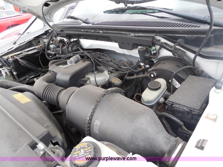 image for item H3624 1999 Ford F150 XL pickup truck