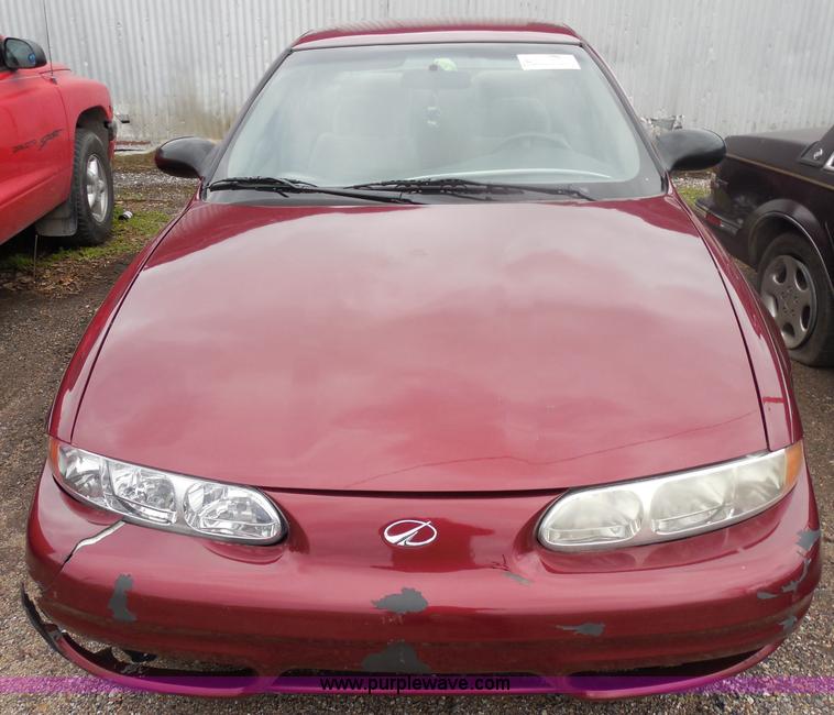 image for item H3625 2001 Oldsmobile Alero GX