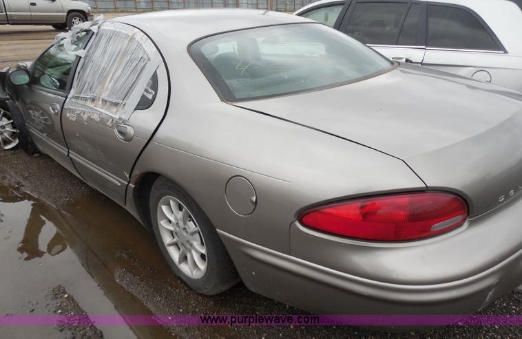 image for item H3626 1998 Chrysler Concorde LX