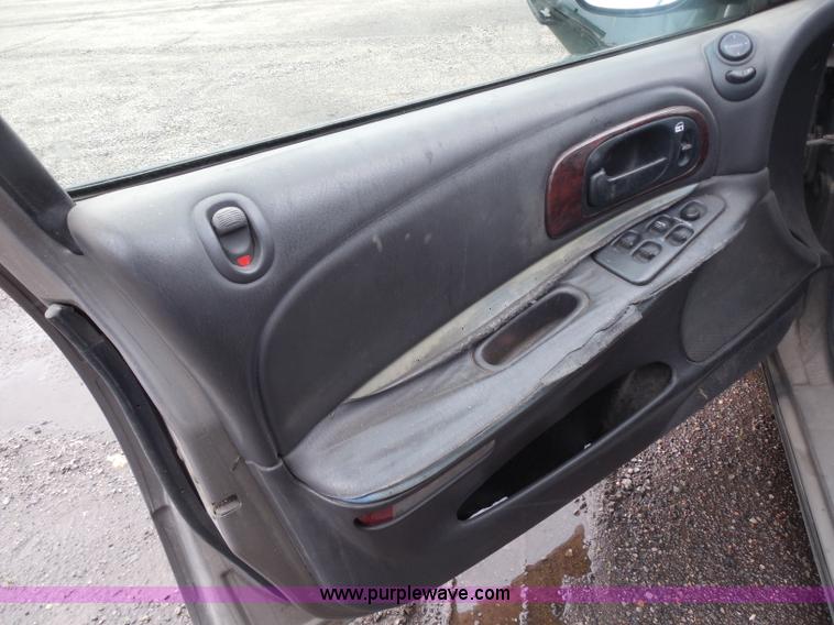 image for item H3626 1998 Chrysler Concorde LX