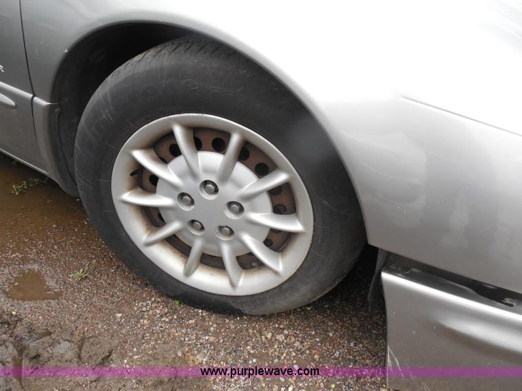 image for item H3626 1998 Chrysler Concorde LX