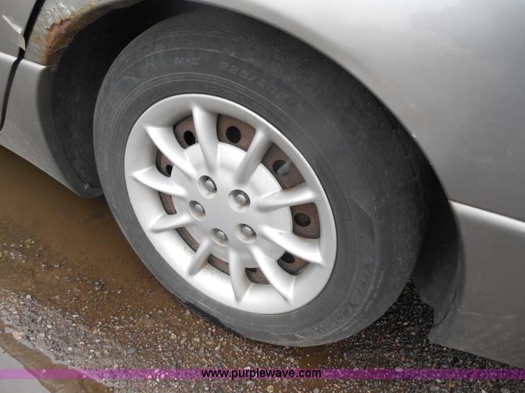 image for item H3626 1998 Chrysler Concorde LX