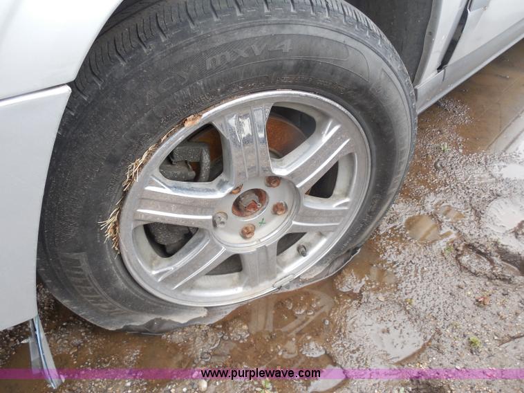 image for item H3627 2004 Chrysler Pacifica