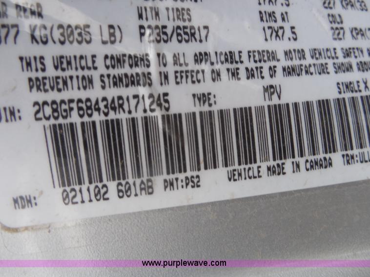 image for item H3627 2004 Chrysler Pacifica