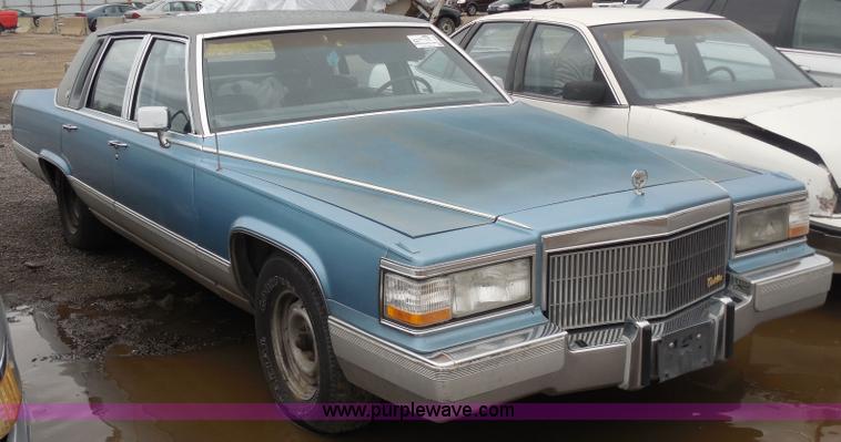 image for item H3628 1990 Cadillac Brougham