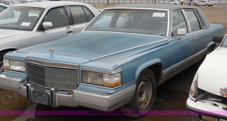 image for item H3628 1990 Cadillac Brougham