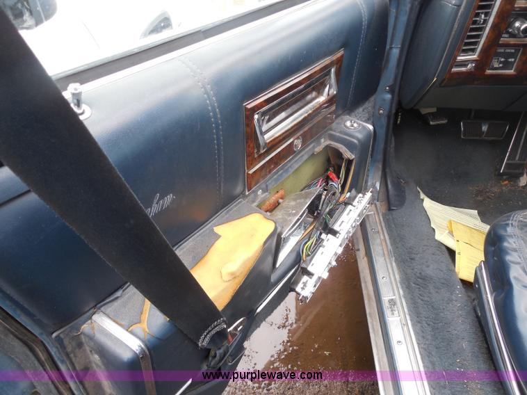 image for item H3628 1990 Cadillac Brougham