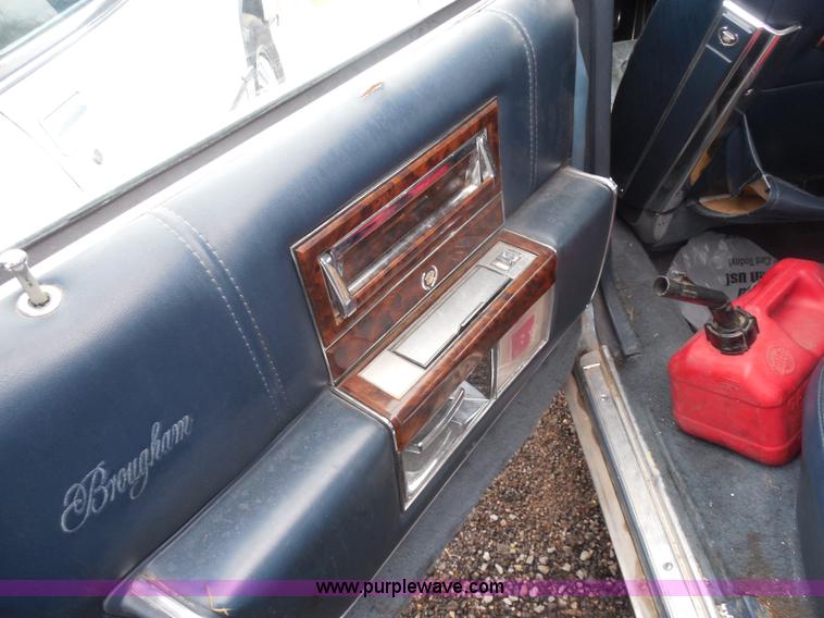 image for item H3628 1990 Cadillac Brougham