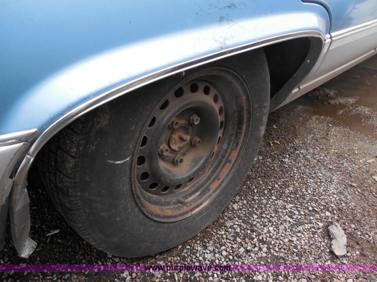 image for item H3628 1990 Cadillac Brougham