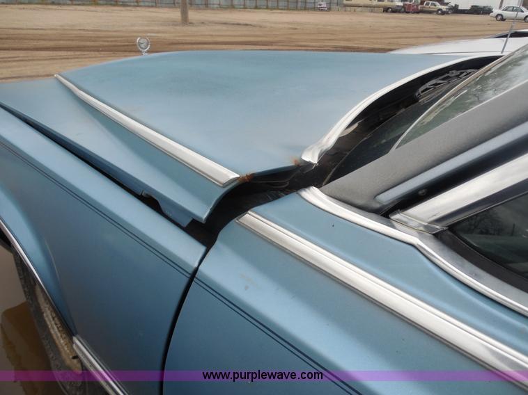 image for item H3628 1990 Cadillac Brougham