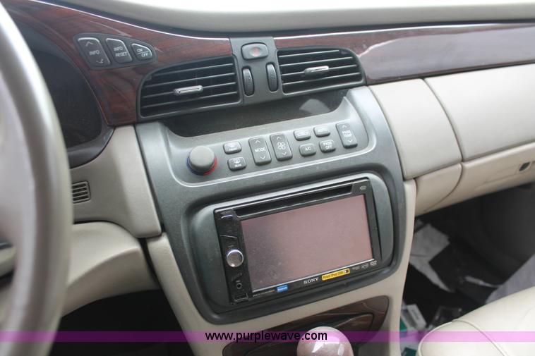 image for item H3630 2002 Cadillac DeVille DTS