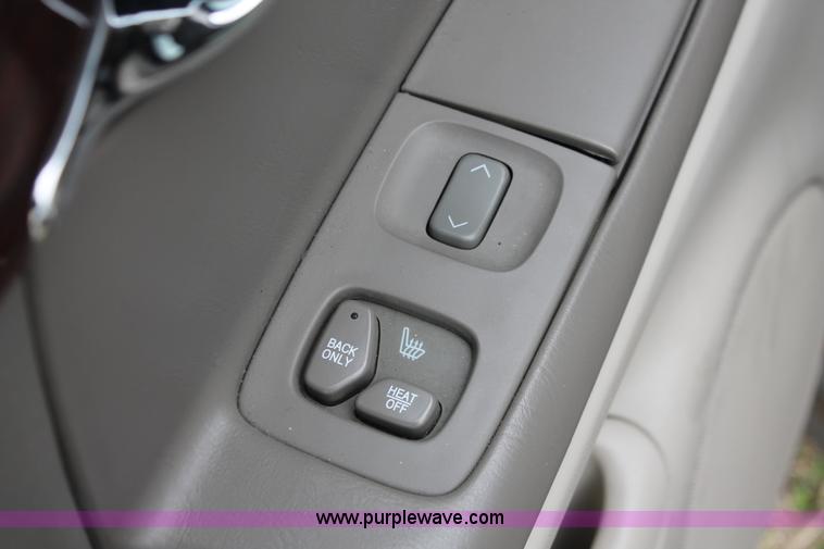 image for item H3630 2002 Cadillac DeVille DTS