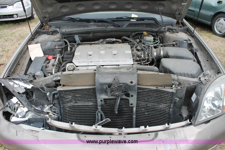image for item H3630 2002 Cadillac DeVille DTS