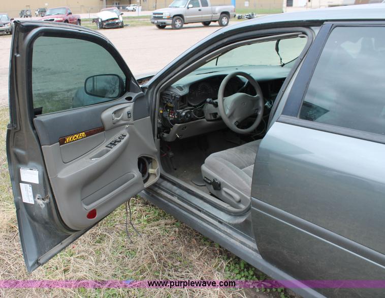 image for item H3631 2004 Chevrolet Impala