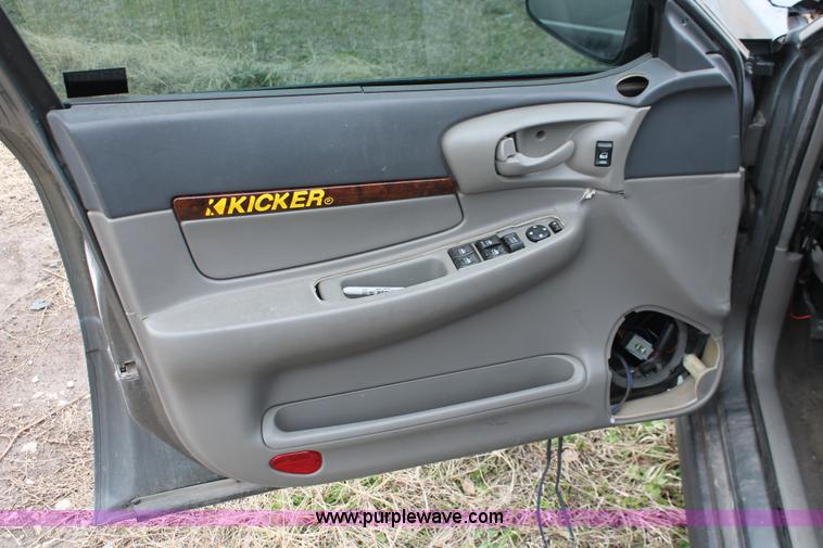 image for item H3631 2004 Chevrolet Impala