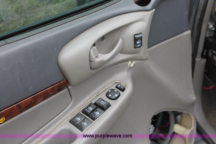 image for item H3631 2004 Chevrolet Impala