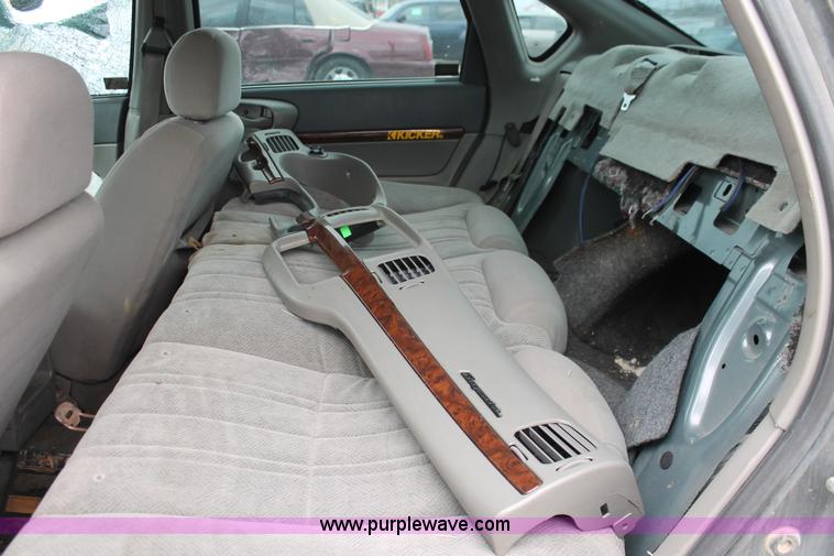 image for item H3631 2004 Chevrolet Impala