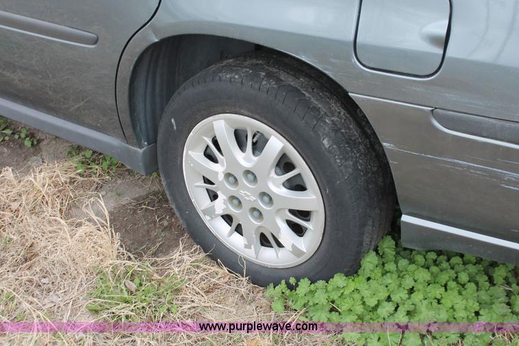 image for item H3631 2004 Chevrolet Impala