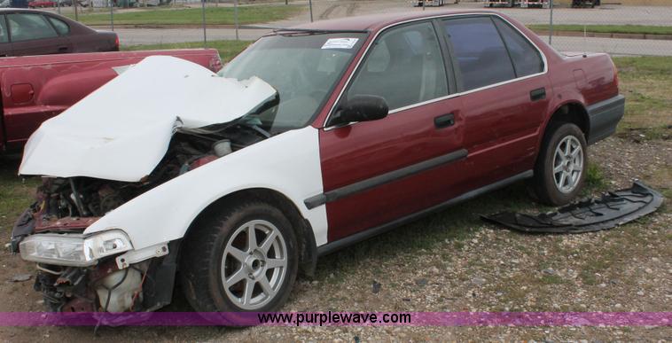 image for item H3637 1990 Honda Accord DX