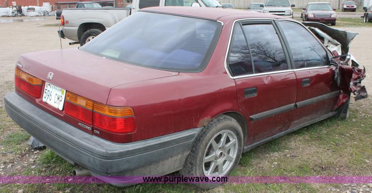 image for item H3637 1990 Honda Accord DX