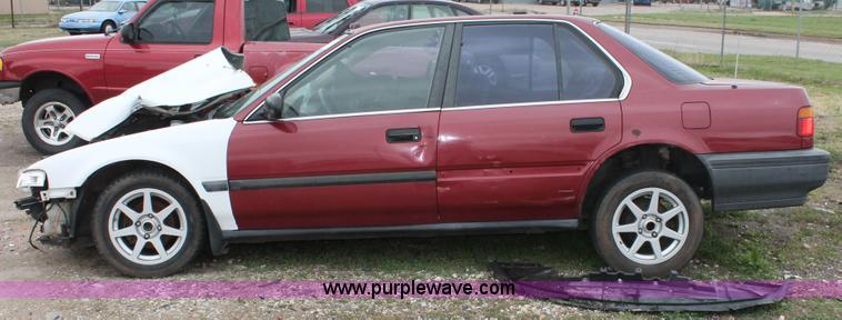 image for item H3637 1990 Honda Accord DX