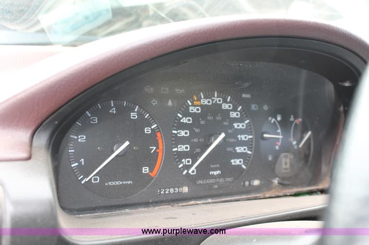 image for item H3637 1990 Honda Accord DX