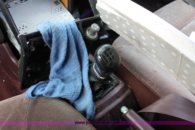 image for item H3637 1990 Honda Accord DX