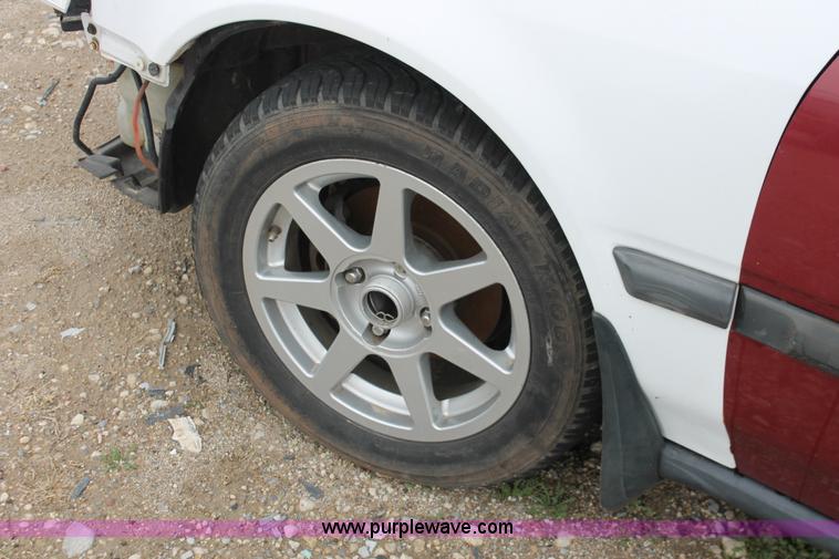 image for item H3637 1990 Honda Accord DX