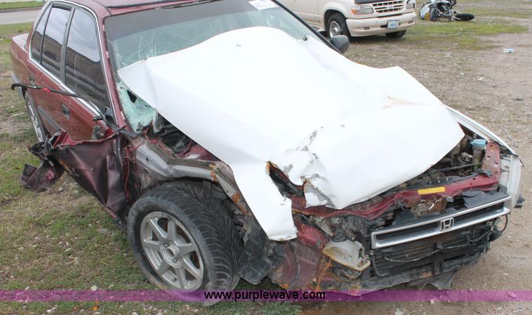 image for item H3637 1990 Honda Accord DX