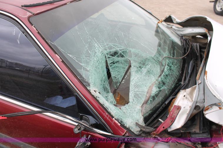 image for item H3637 1990 Honda Accord DX