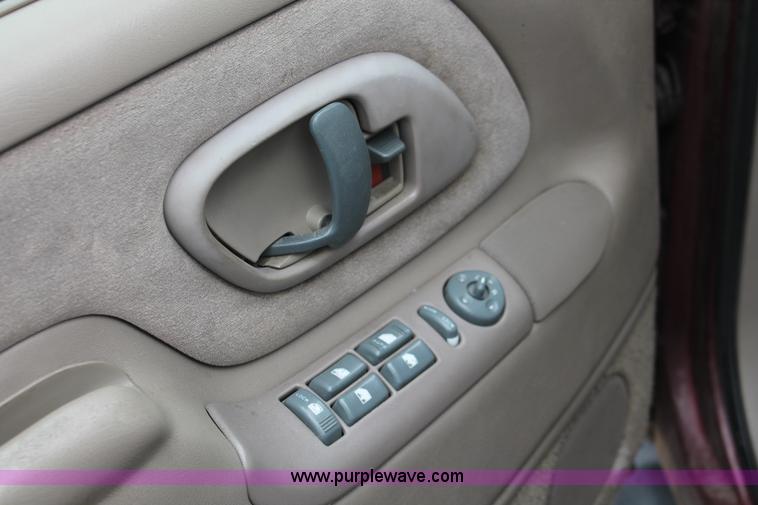 image for item H3638 1999 Chevrolet Tahoe LT SUV