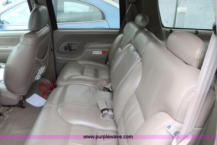 image for item H3638 1999 Chevrolet Tahoe LT SUV