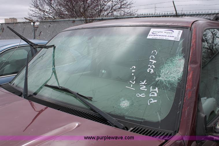 image for item H3638 1999 Chevrolet Tahoe LT SUV