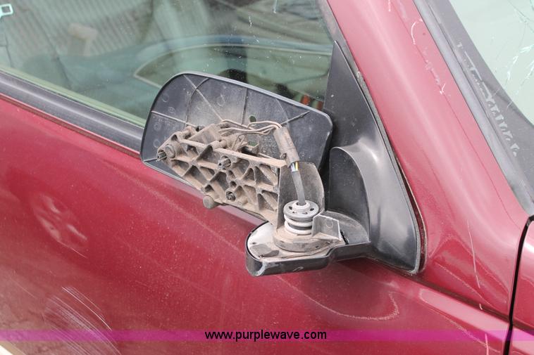 image for item H3638 1999 Chevrolet Tahoe LT SUV