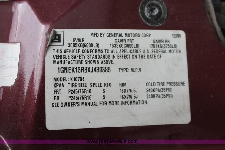 image for item H3638 1999 Chevrolet Tahoe LT SUV